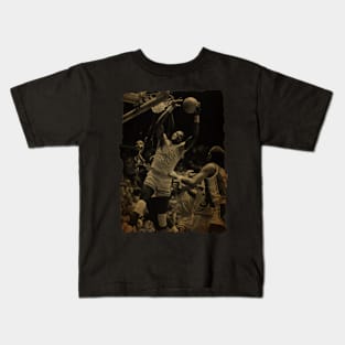 Classic Photos of Dunk Patrick Ewing Kids T-Shirt